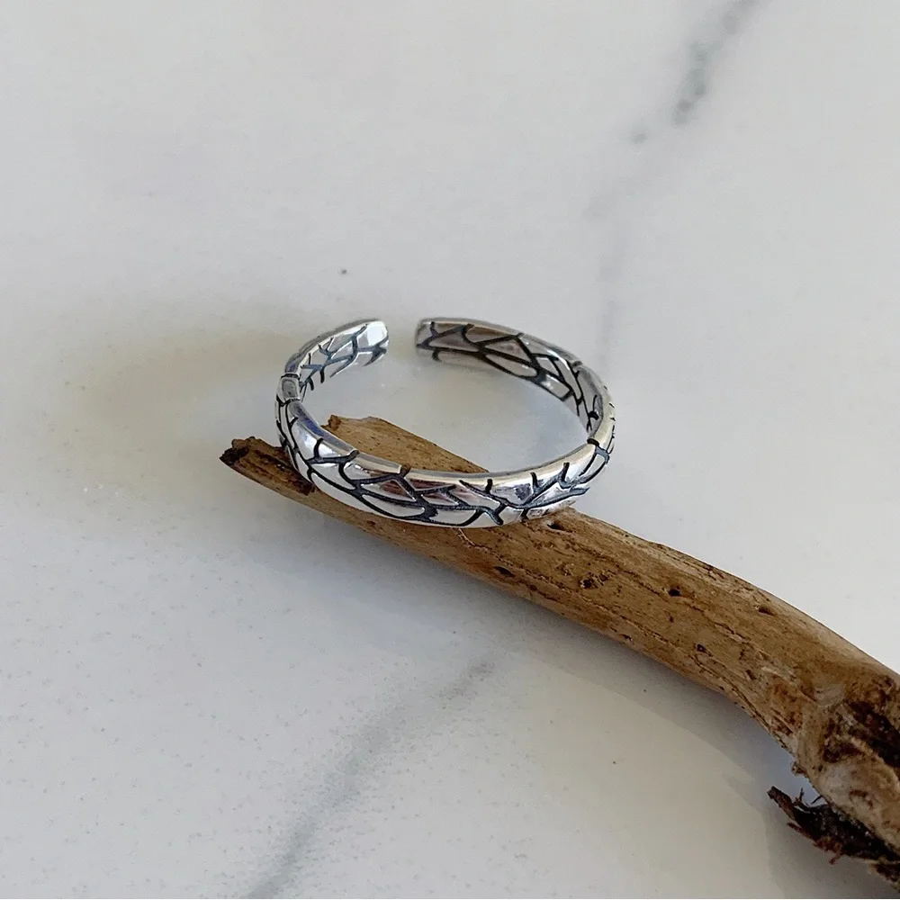 Cracked ring , sterling silver ring, stacking ring silver, cracking ring